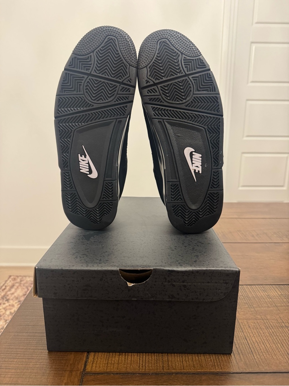 Jordan 4 Black Cat - Picture 4 of 4